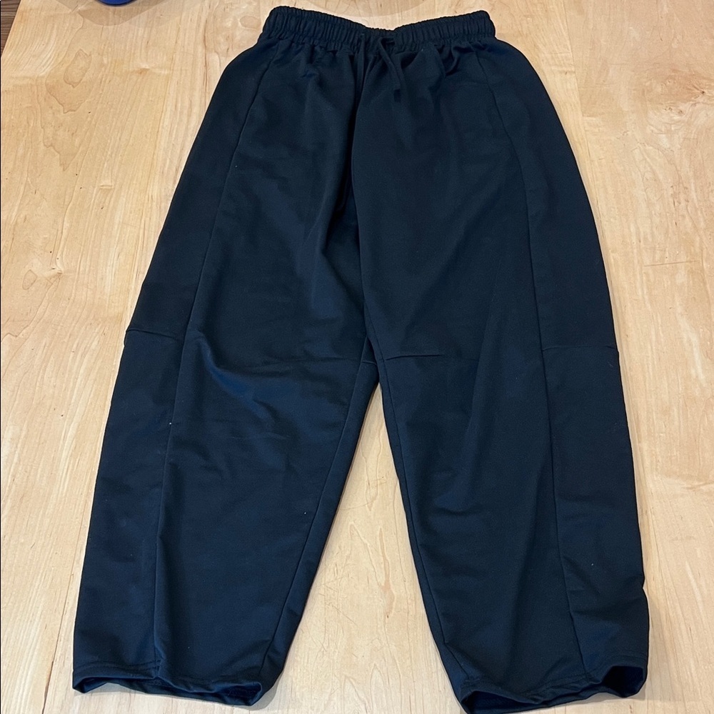 Black Balloon Leg Fit Pants